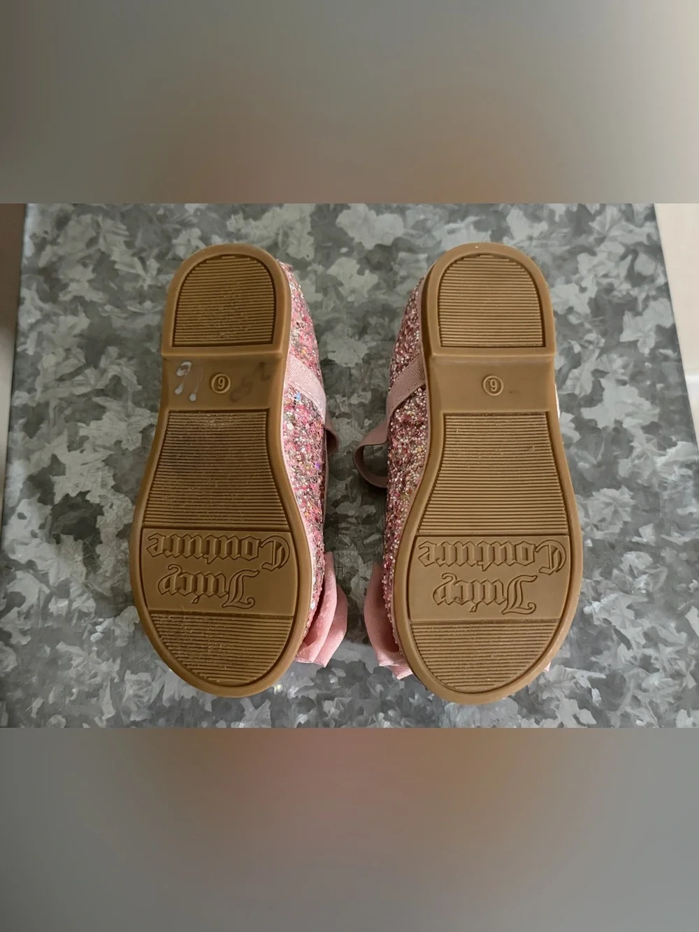 Juicy Couture Pink Glitter Bow Girls' Mary Jane Shoes, Size 6